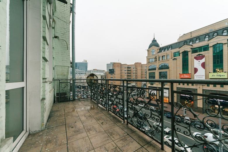One Bedroom Apartment - Centre Of Kiev - 2140