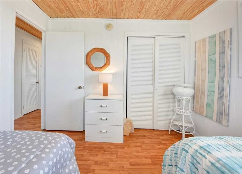 Hostal Harmony Beach House, 3 Bedrooms, Ocean Front, Large Deck, Sleeps 6