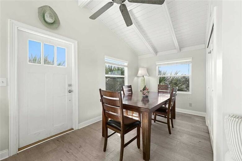 Coastal Charm, 2 Bedrooms, Ocean Front, Sleeps 6