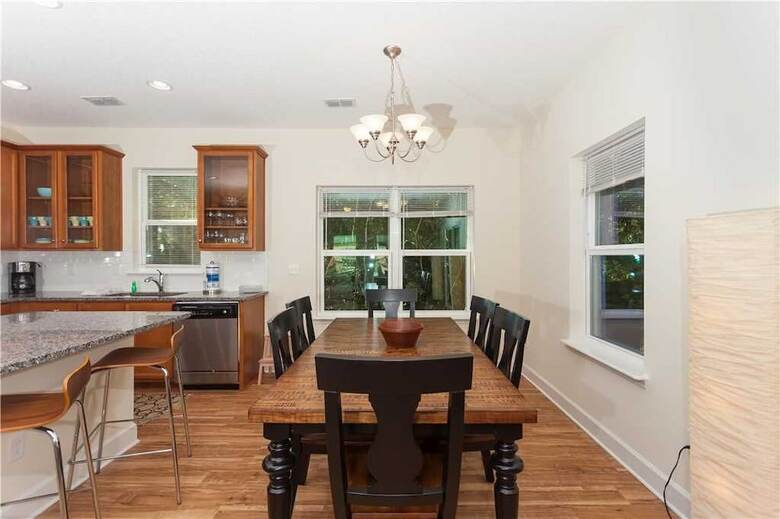 Ocean Palms, 4 Bedroom, Walk To The Beach, Sleeps 8