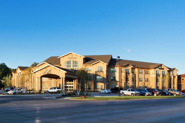 Clubhouse Hotel & Suites Pierre