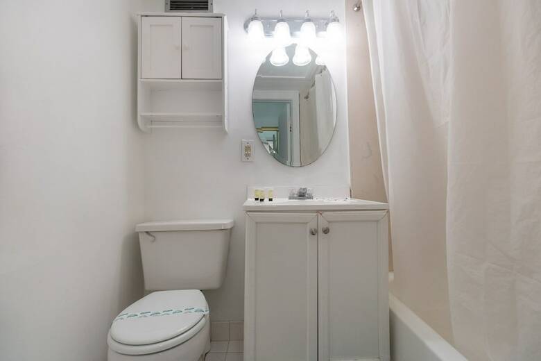 Apartamento 674 Partial Ocean View