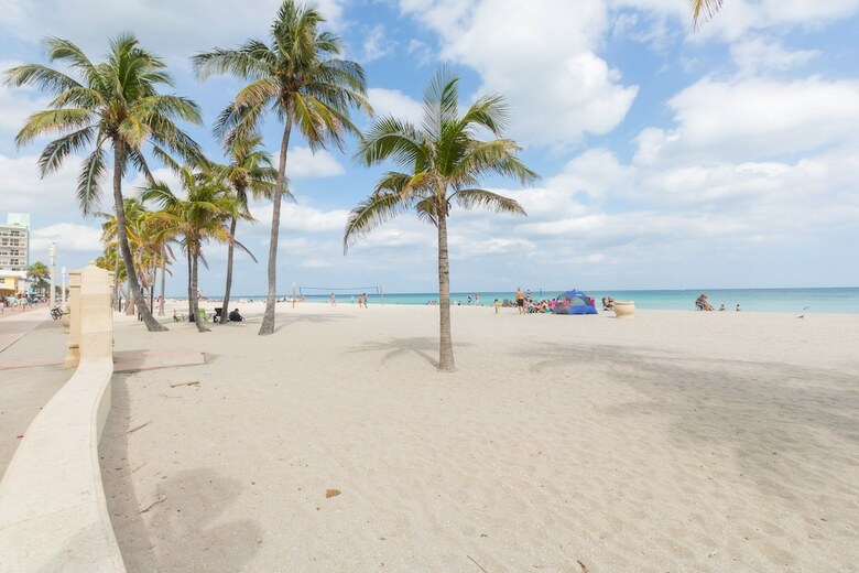 Apartamento 674 Partial Ocean View