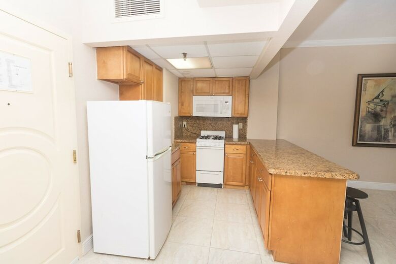 403 Ocean View Apartment Hollywood