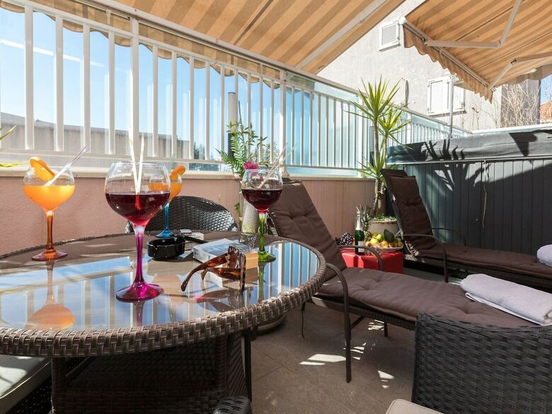 Apartments Rose Pool