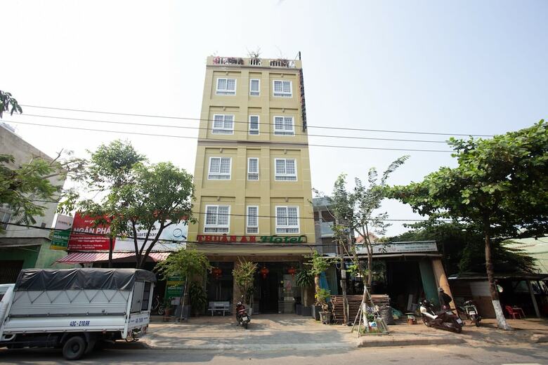 Oyo 1063 Thuan An Hotel