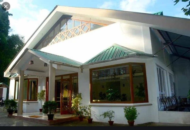 Summit Lillium Hotel & Spa