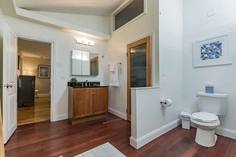 Apartamento 1215 E Columbia