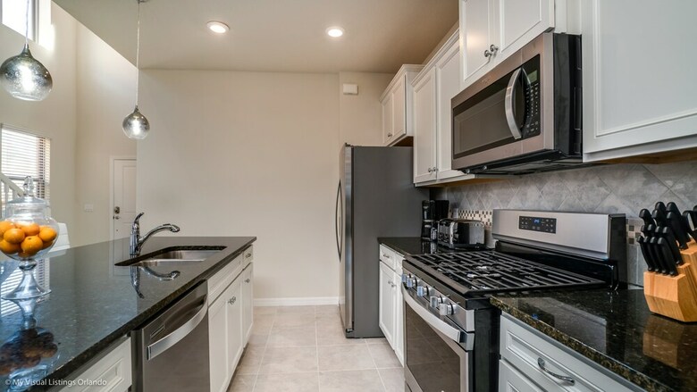 5445 Luxury 6 Bedroom 4.bath Home With Spa