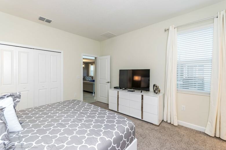 1547d Champions Gate Villa With Pool
