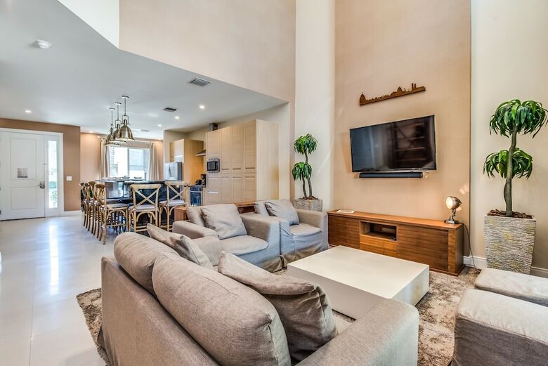 Magic Village Resort Property 2 Mins To Disney