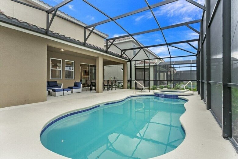 7028oakwood