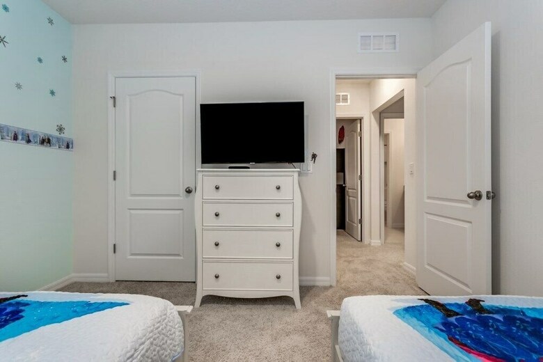 7028oakwood