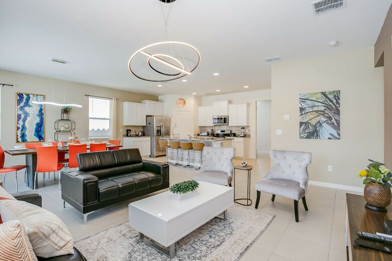 6091broadoak