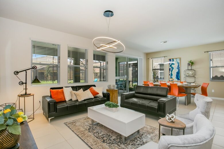 6091broadoak