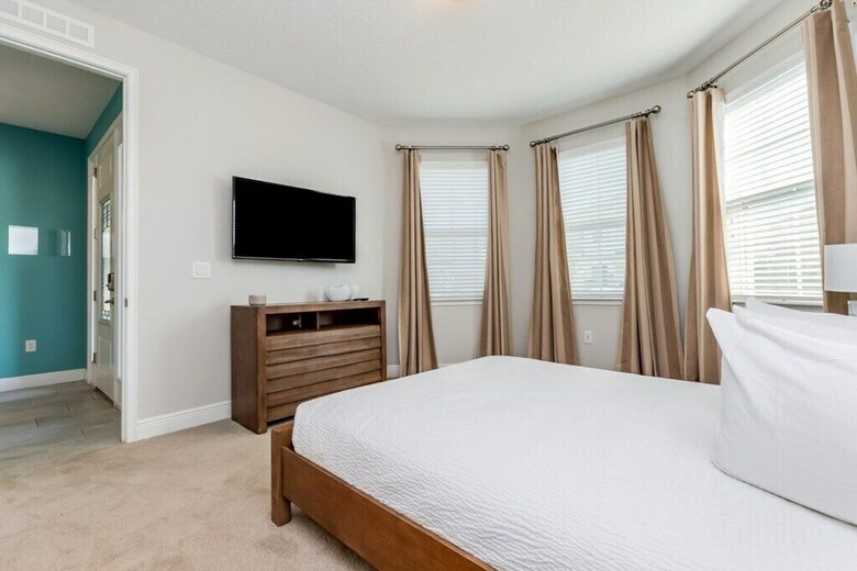 Amazing 11 Bedroom Encore Resort Porperty
