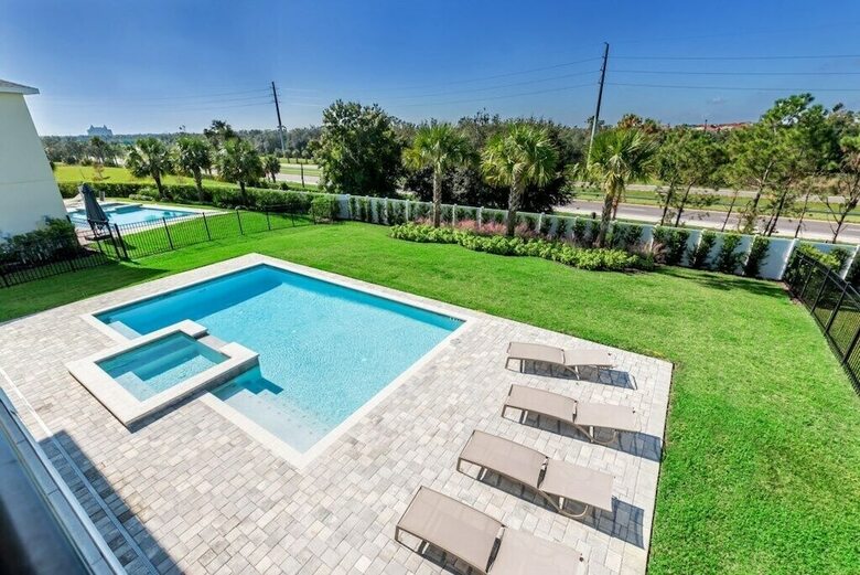 Amazing 11 Bedroom Encore Resort Porperty