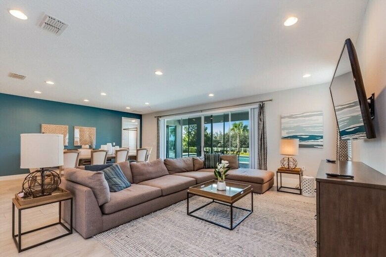 Amazing 11 Bedroom Encore Resort Porperty