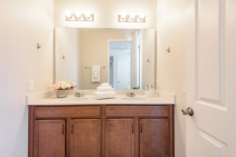 Amazing 6 Bedroom 5 Bathroom Solara Resort Villa