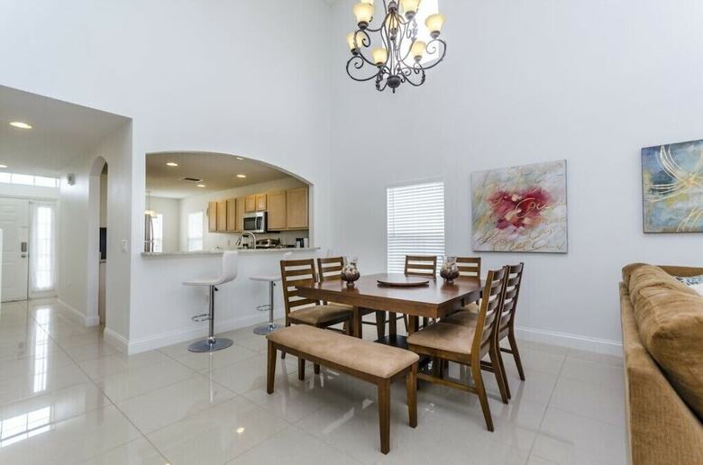 5 Bedroom 3.5 Bathroom Pool Villas