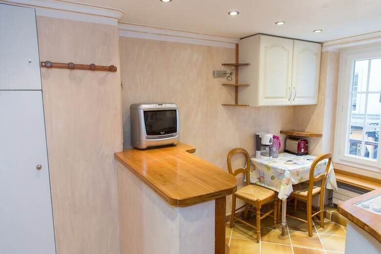Saint-germain Des Pres Apartment