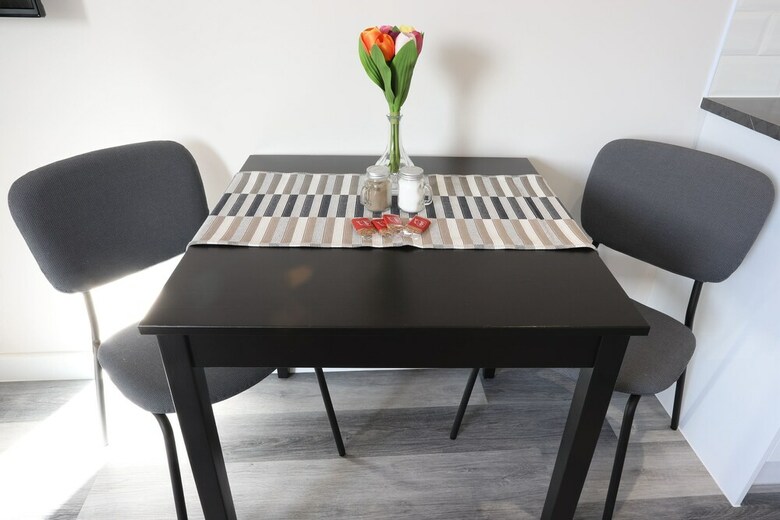 Apartamentos Nec Airport Shortstay