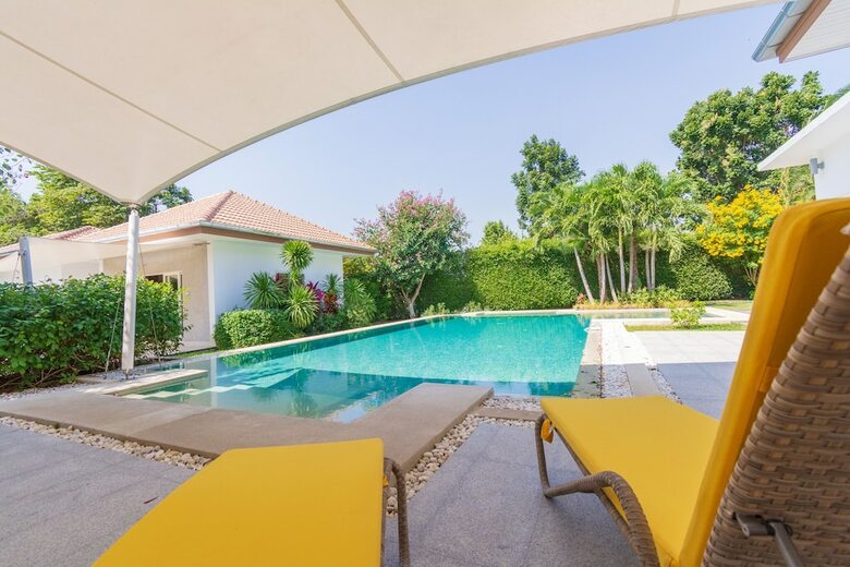 Luxury 5 Bedroom Pool Villa Js
