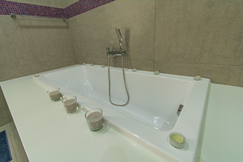 Luxury 5 Bedroom Pool Villa Js