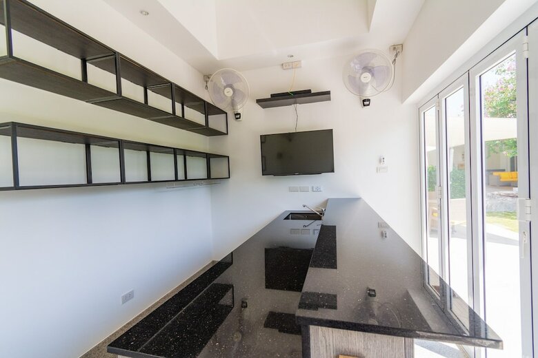 Luxury 5 Bedroom Pool Villa Js