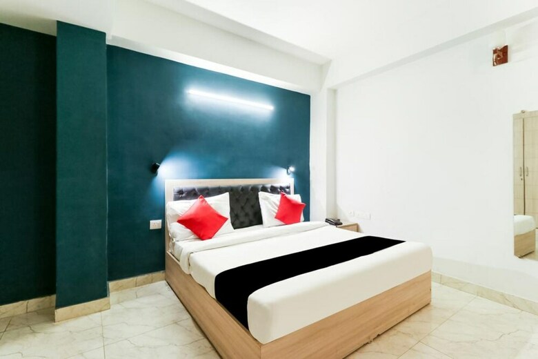 Adb Rooms Hotel Nazeer