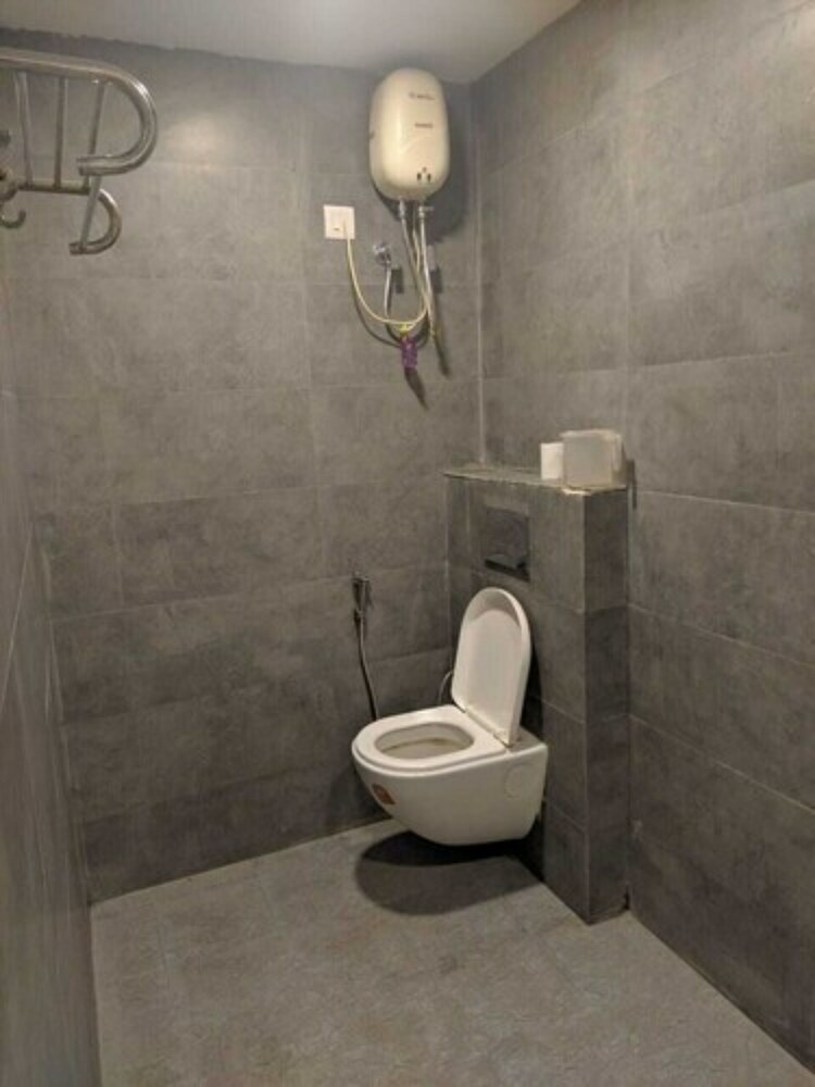 Adb Rooms Hotel Nazeer