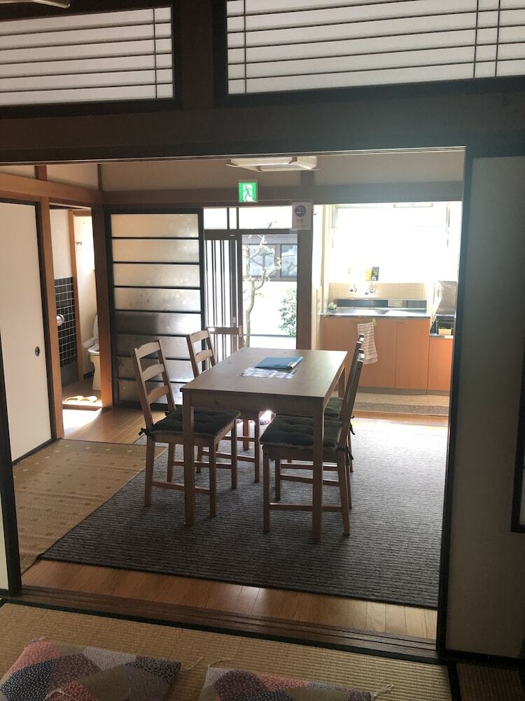 Kanazawa-hachitabi Sennichi
