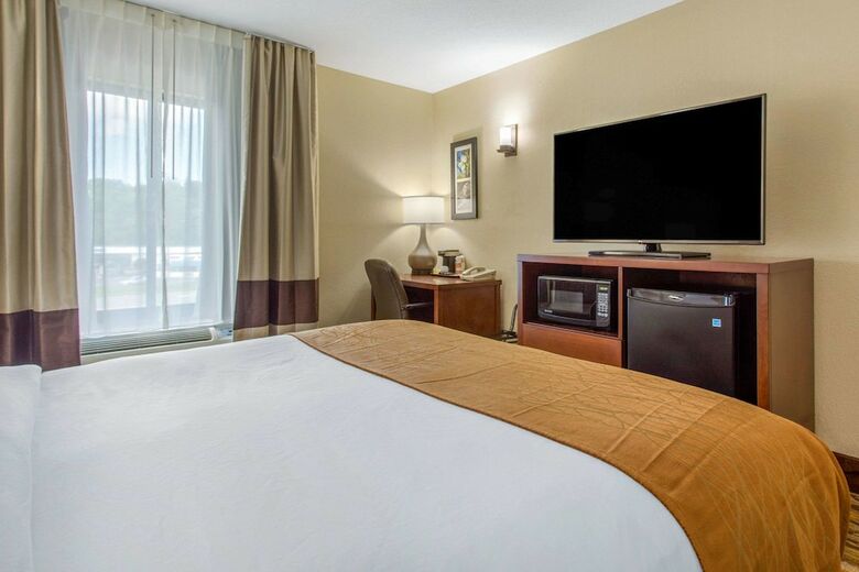 Hotel Comfort Inn Tunnel Road East
