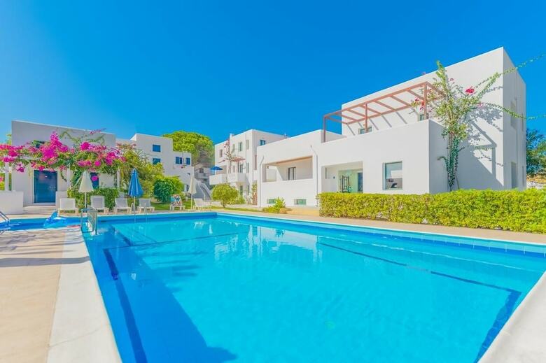 Aparthotel Eva Suites Hotel