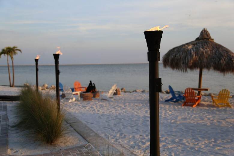 Aparthotel Sailport Waterfront Suites