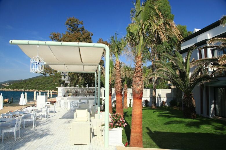 Hotel Grand Yaz?c? Torba Beach Club