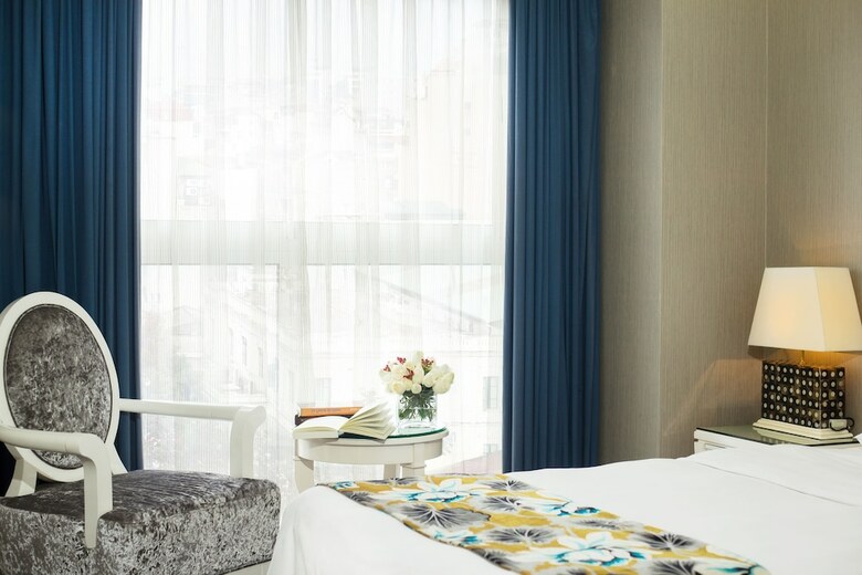 Golden Silk Boutique Hotel