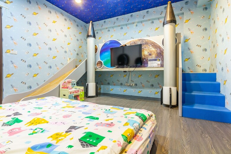 Hotel Funny Eggs Guest House