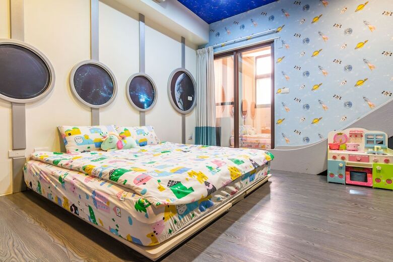 Hotel Funny Eggs Guest House