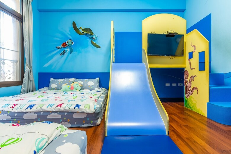 Hotel Funny Eggs Guest House
