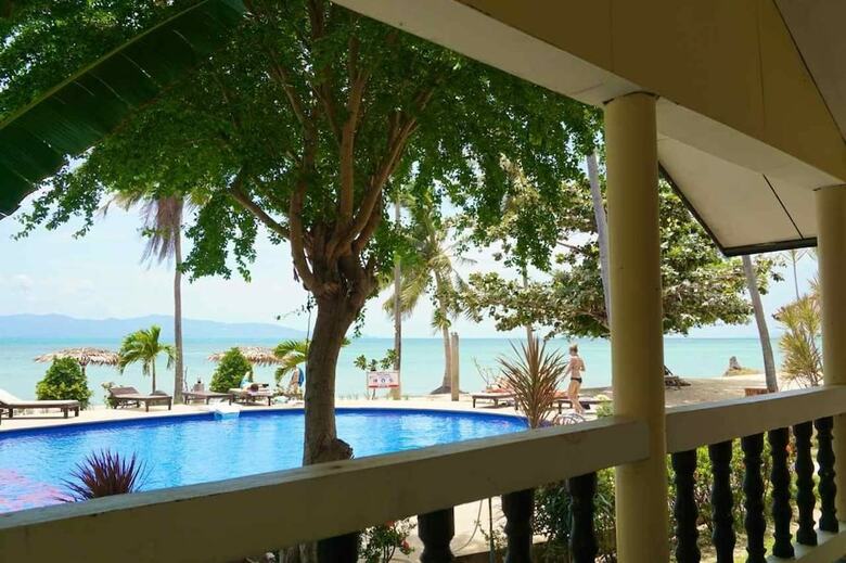 Hostal The Beach Village - Hostel