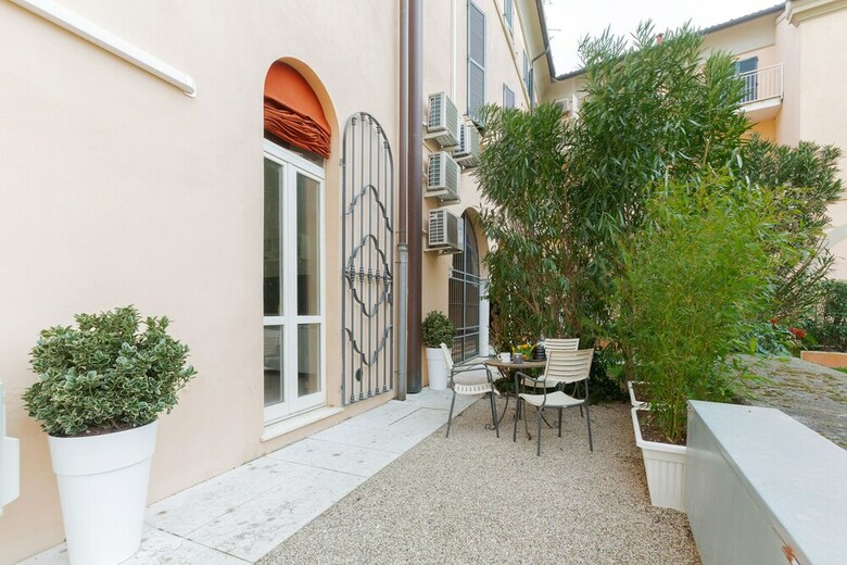 University Apartment Con Parcheggio E Giardino