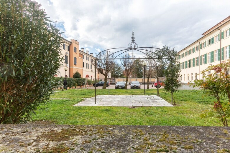 University Apartment Con Parcheggio E Giardino
