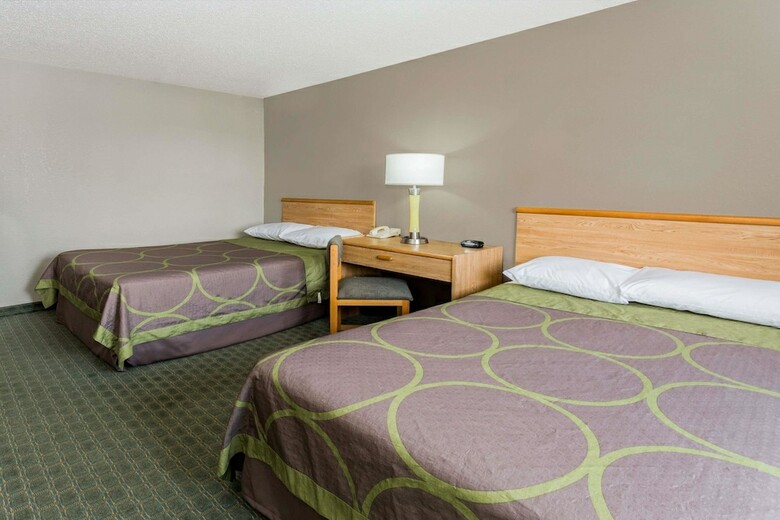 Motel Super 8 By Wyndham St. Charles