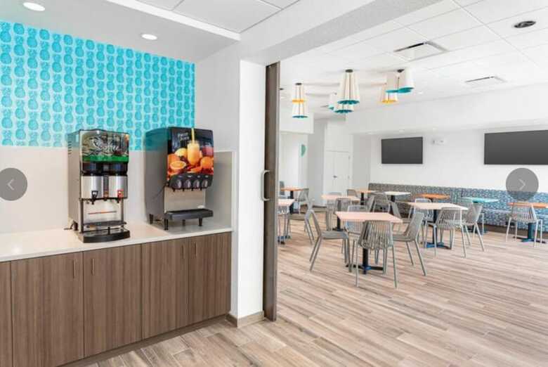 Beachside Hotel & Suites
