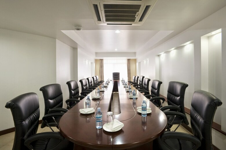 Afrique Suites Hotel