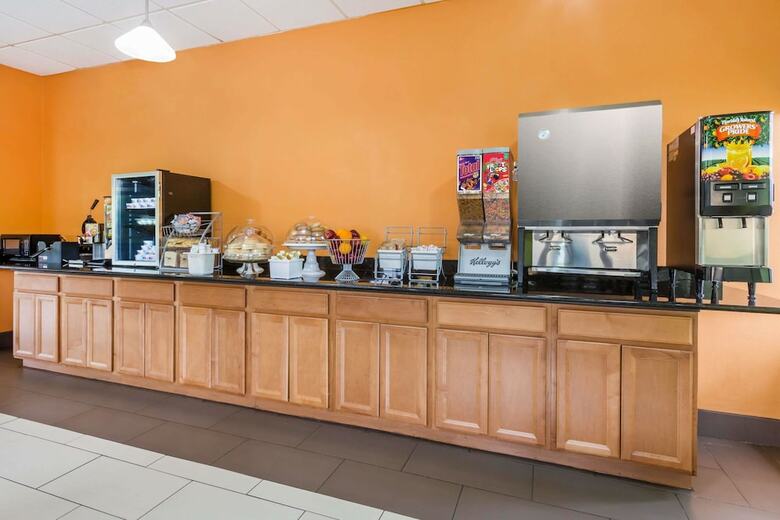 Hotel Super 8 By Wyndham Garysburg/roanoke Rapids