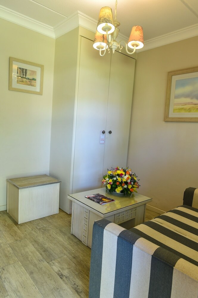 Hotel Cedarwoods Of Sandton