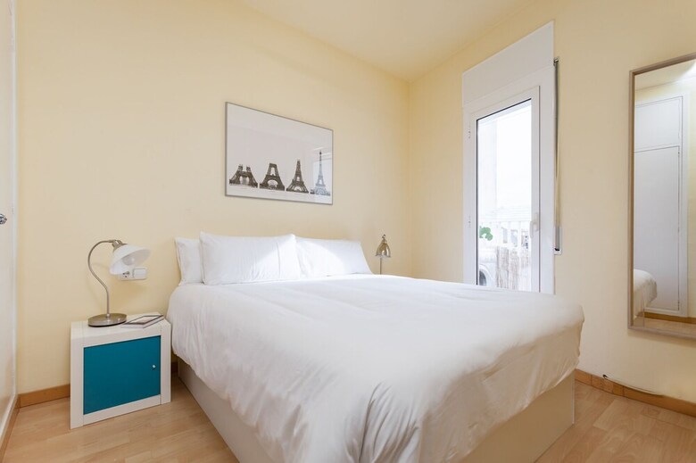 Apartamentos Flateli Roger 16