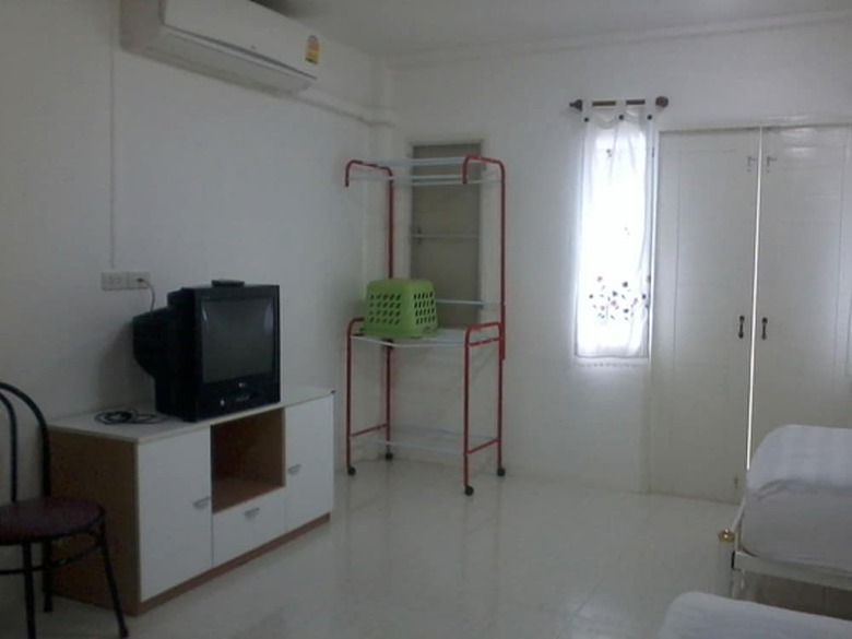 Hotel Oyo 908 Sabai Place